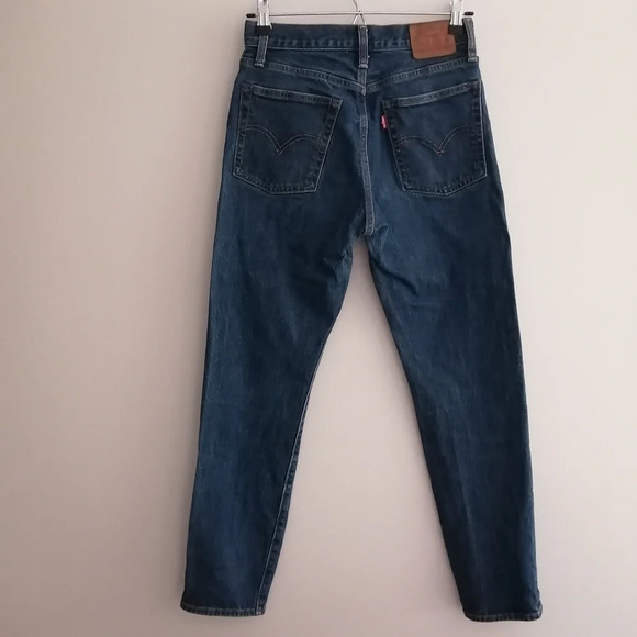 Levi's Premium Wedgie Icon Jeans In Something Cheeky High Rise Tapered Leg 26 (2 - Picture 4 of 16